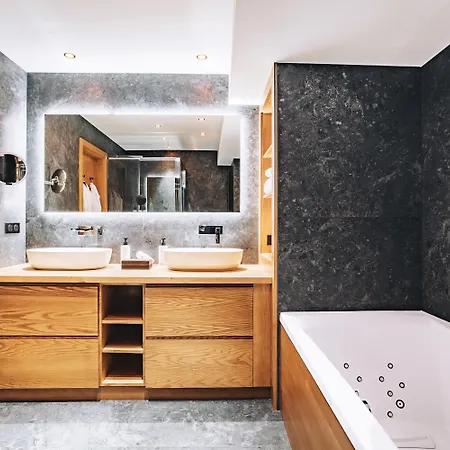 Hotel Annapurna 5*